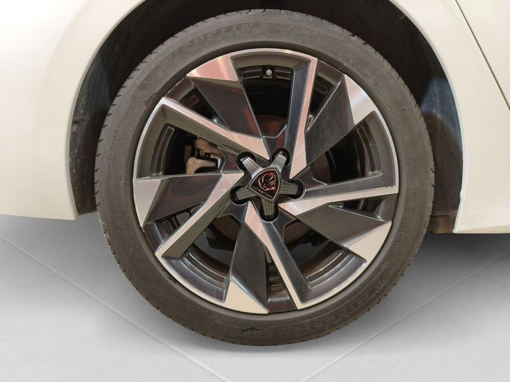 Peugeot 308 5P Allure Pack PureTech 130 S&S EAT8