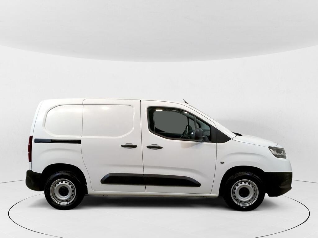 Toyota Proace City FG 1.5D 102 CV MWB 4P
