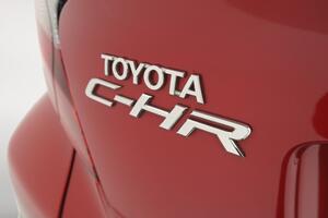 Toyota C-HR 2.0 180H Advance 22