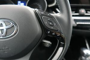 Toyota C-HR 2.0 180H Advance 18