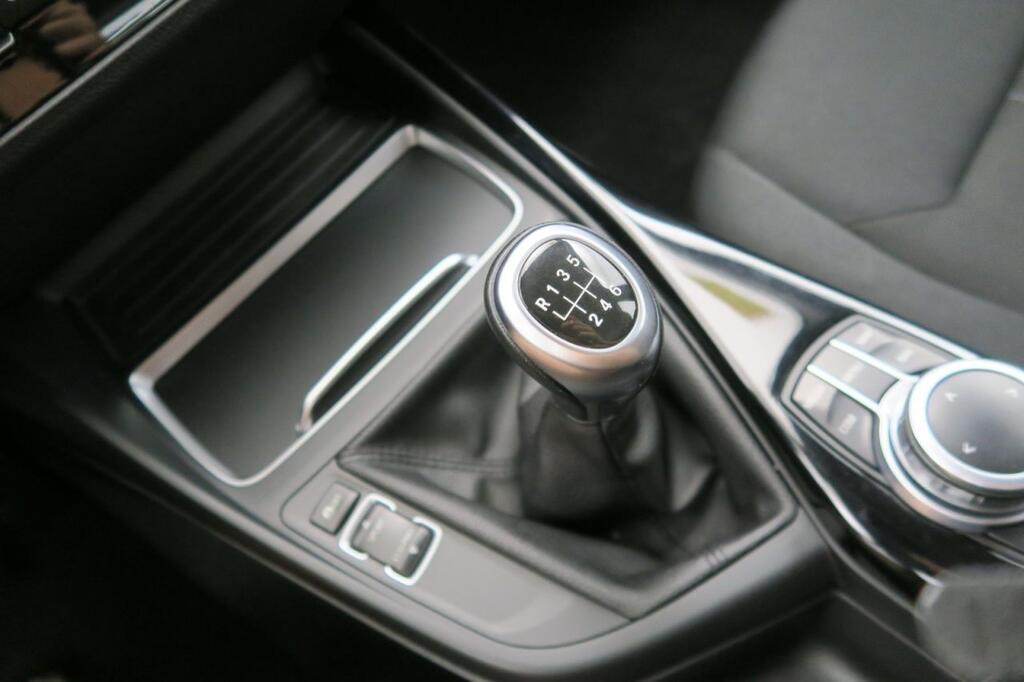 BMW Serie 1 116i 14