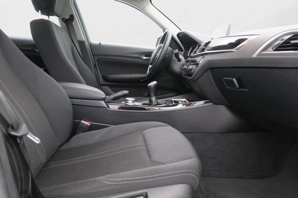 BMW Serie 1 116i 18