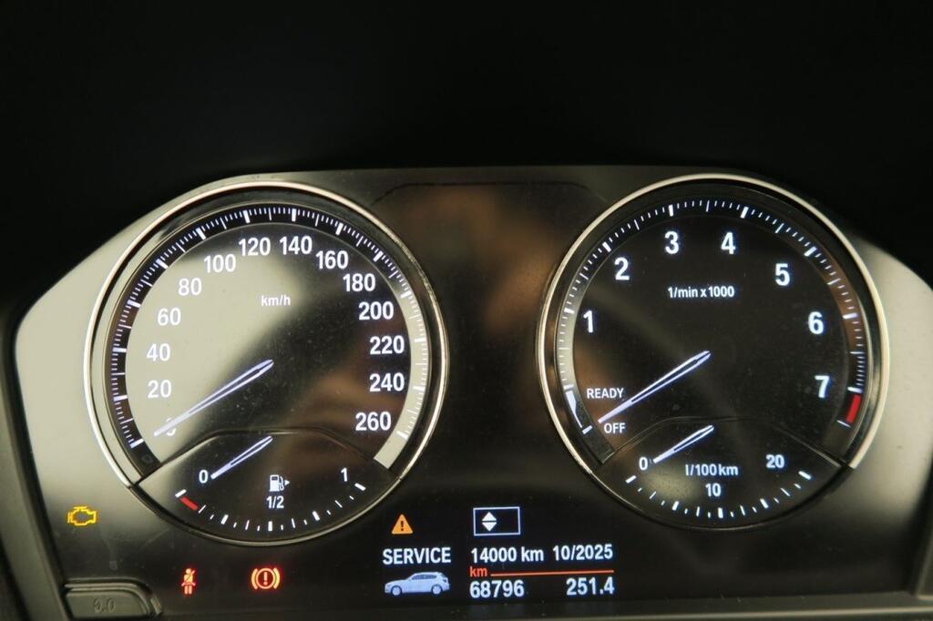 BMW Serie 1 116i 11