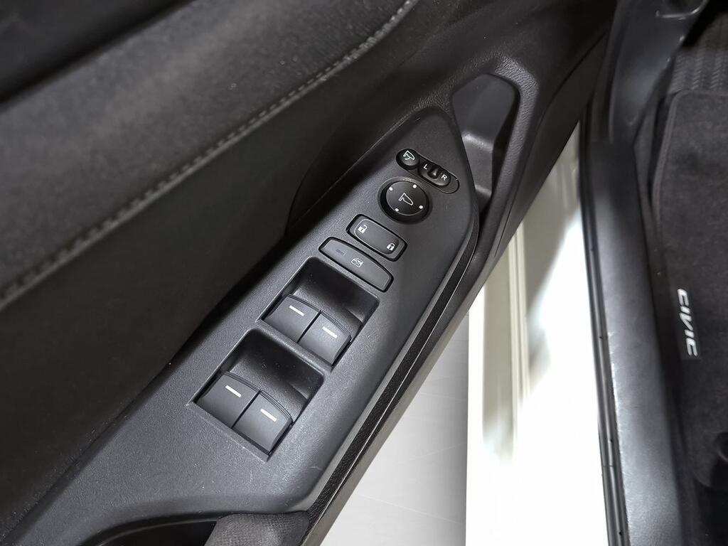 Honda Civic 1.0 I-VTEC TURBO ELEGANCE NAV 11