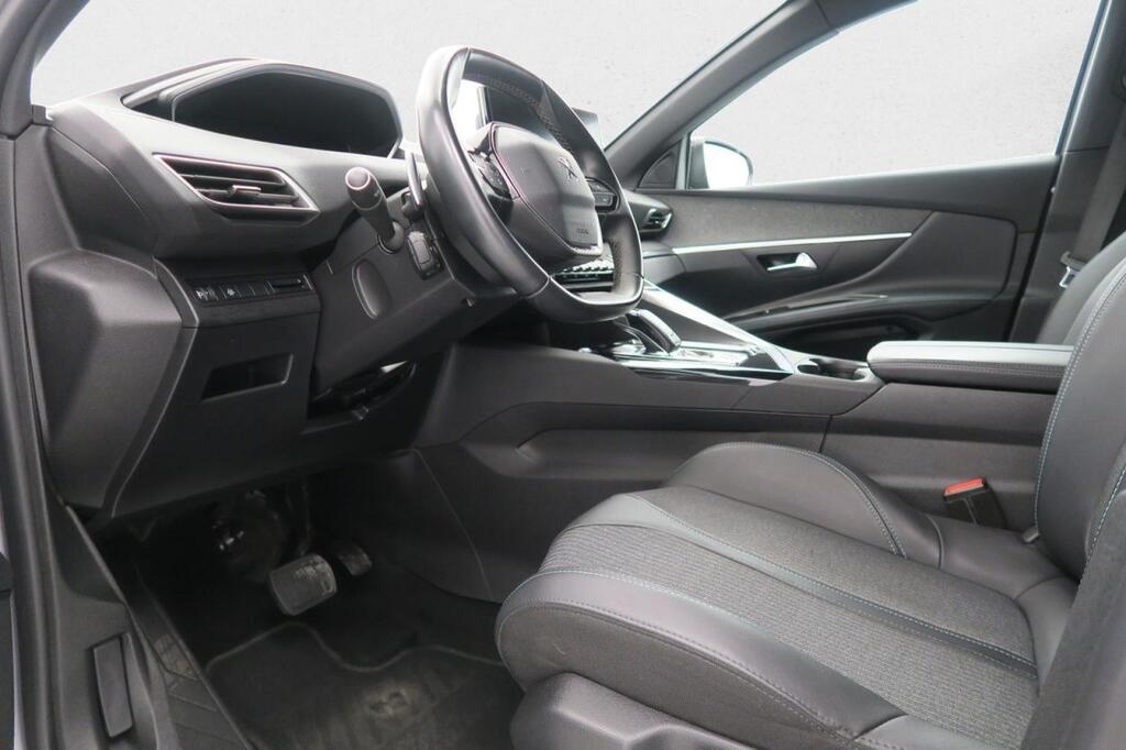 Peugeot 5008 1.2 PureTech 96KW S&S Allure Pack EAT8 11