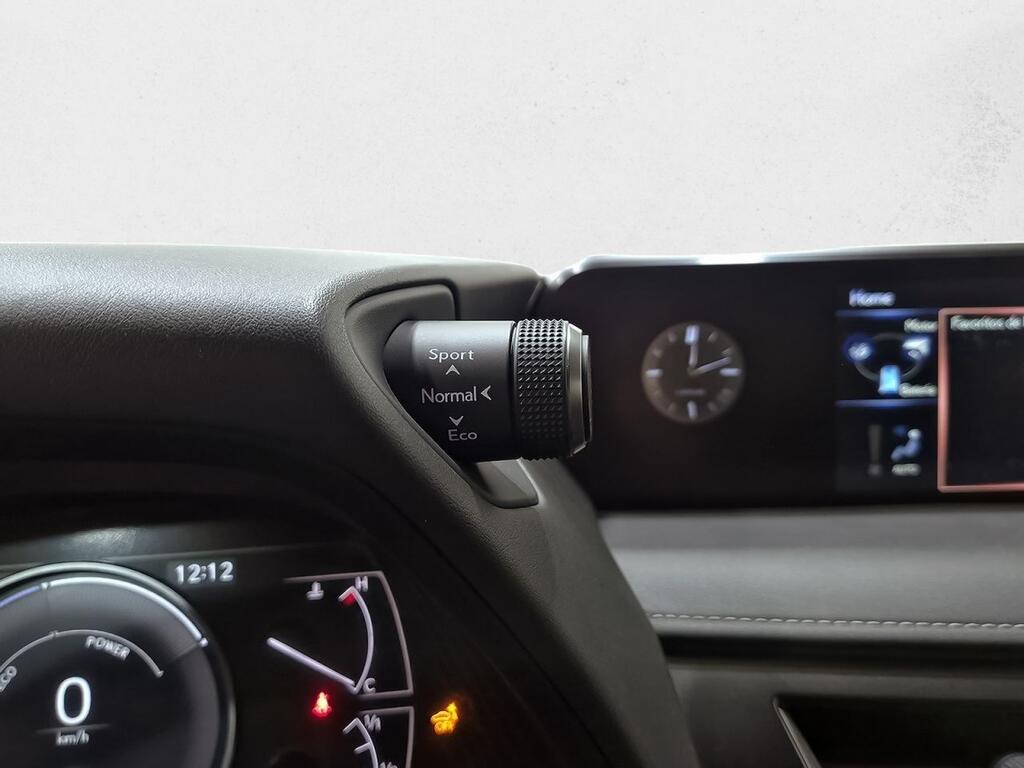 Lexus UX 2.0 250h Premium 16