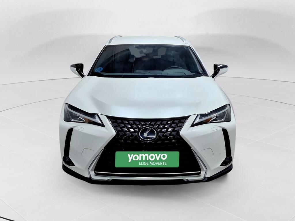 Lexus UX 2.0 250h Premium 4
