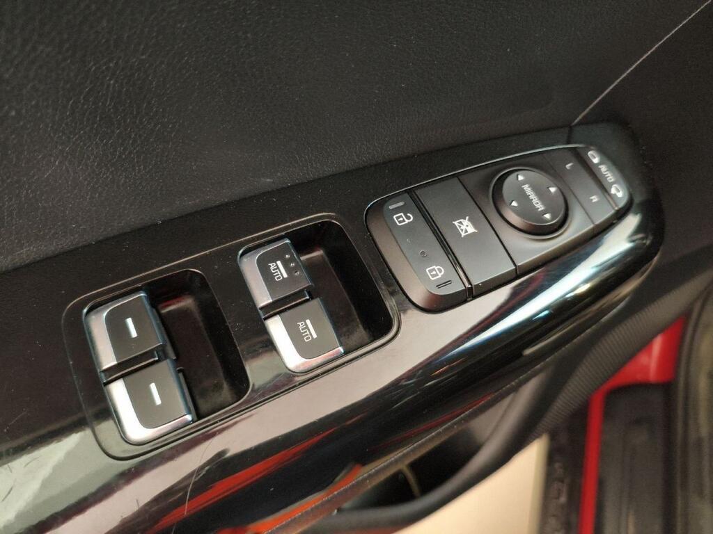 Kia Sportage 1.6 MHEV Drive 100kW (136CV) 4x2 10
