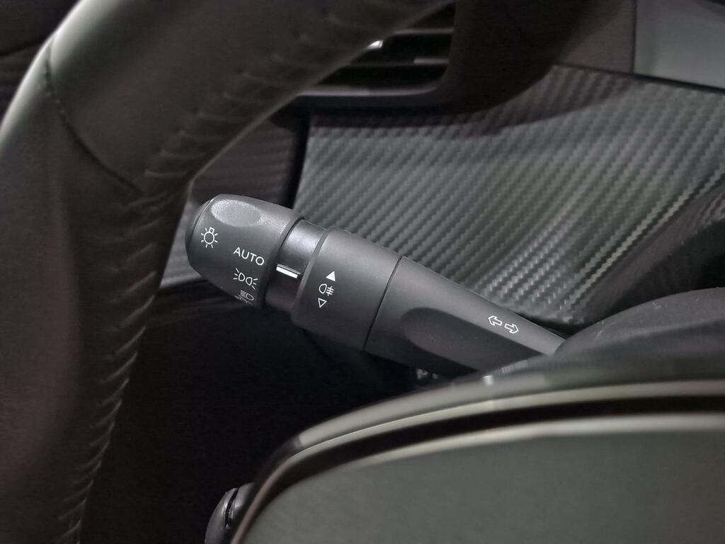 Peugeot 208 PureTech 73kW (100CV) Allure
