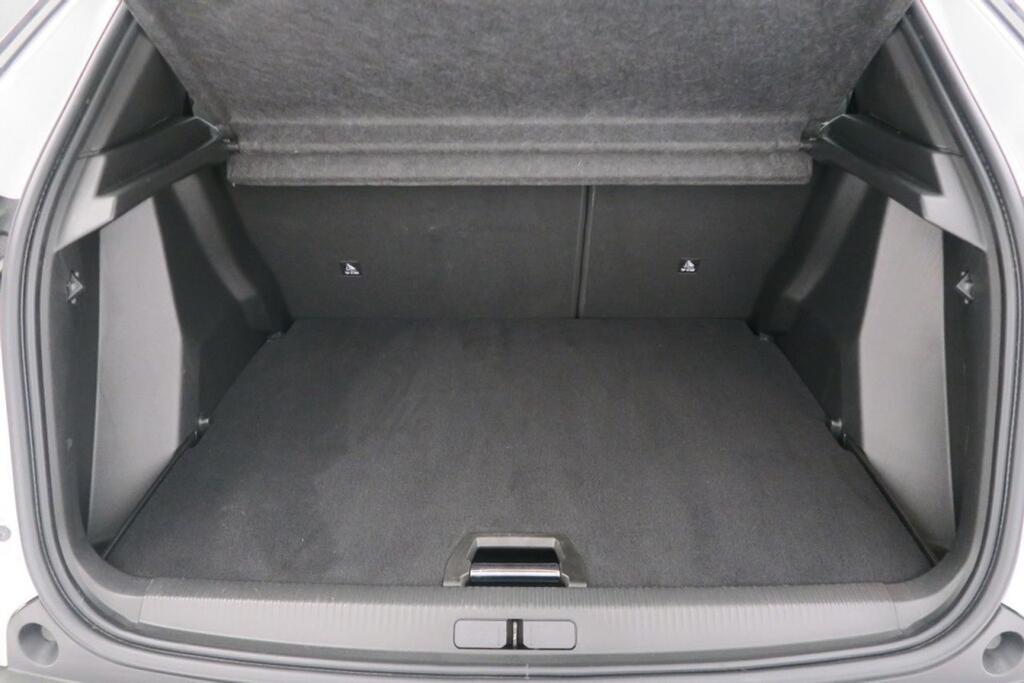 Peugeot 2008 Allure Pack BlueHDI 130 S&S EAT8 10