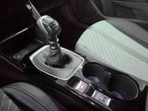 Peugeot 2008 Allure Turbo 100 S&S 6 Vel MAN 13