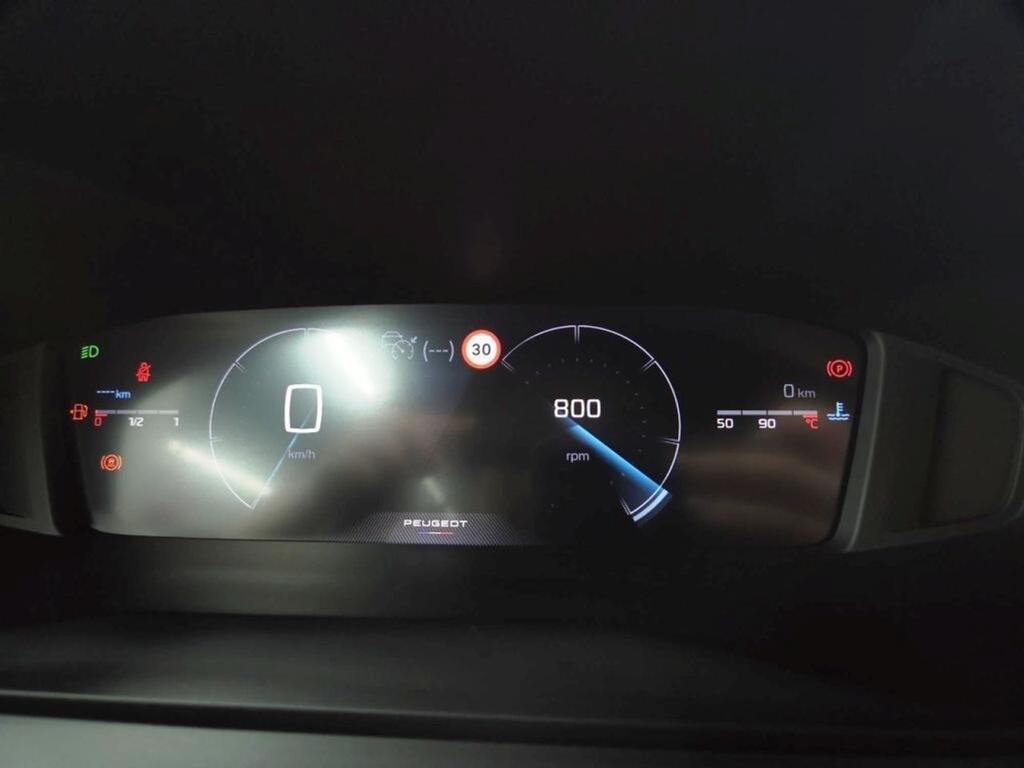 Peugeot 2008 Allure Turbo 100 S&S 6 Vel MAN