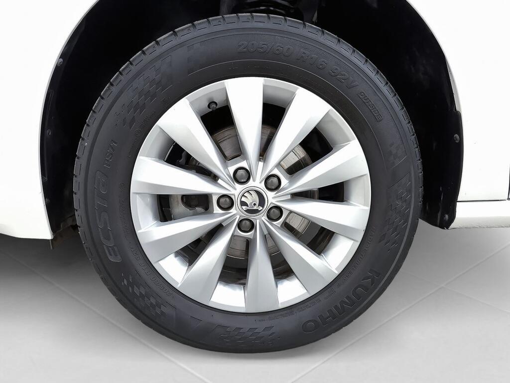 Skoda Kamiq 1.0 TSI 70kW (95CV) Emotion 8