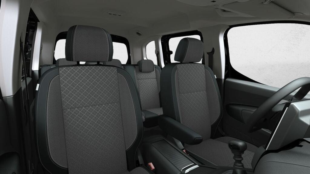 Opel Combo Cargo Combi 1.5 TD 74KW SWB 100 4P 7