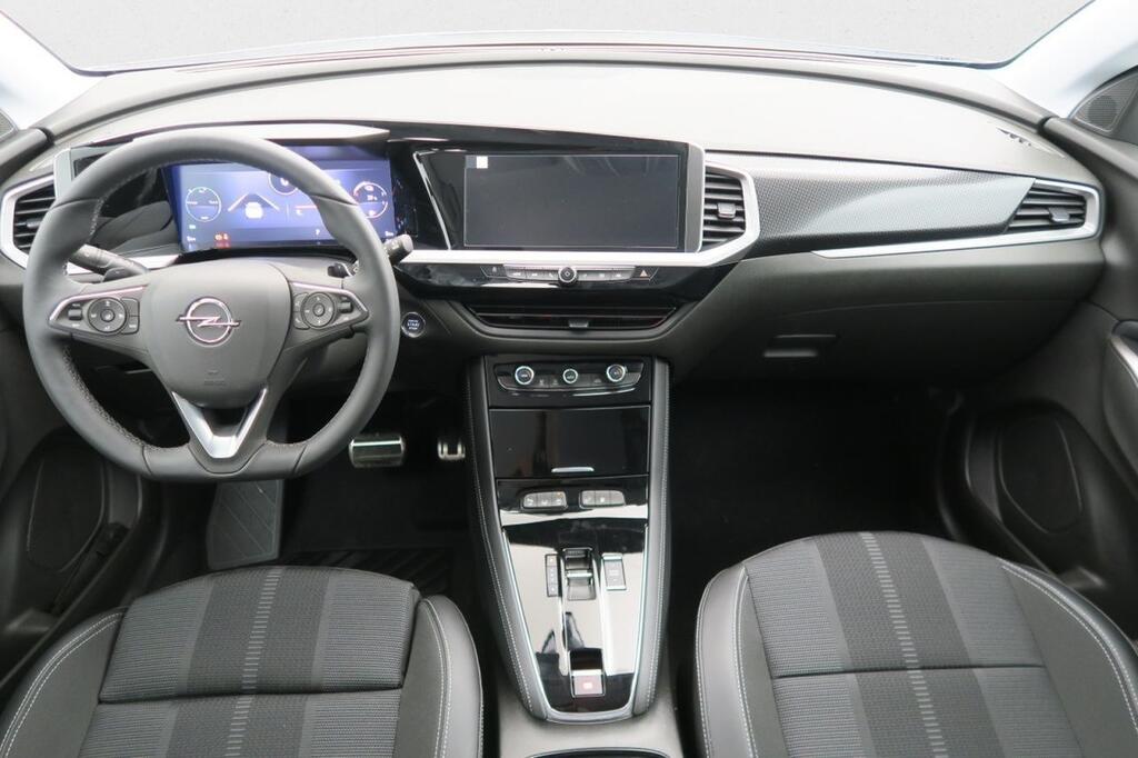 Opel Grandland GS 1.6T Plug-in Hybrid AT8 S/S 4X2 225 C 14