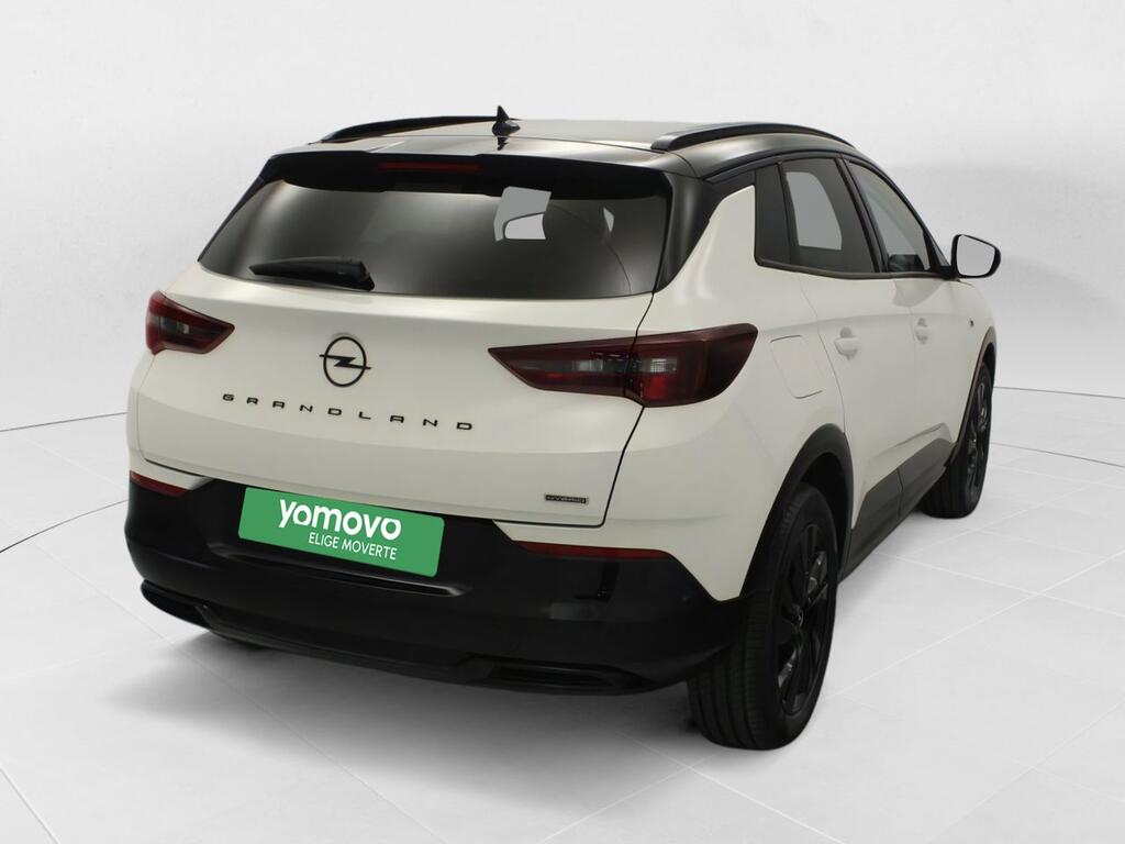 Opel Grandland GS 1.6T Plug-in Hybrid AT8 S/S 4X2 225 C 3