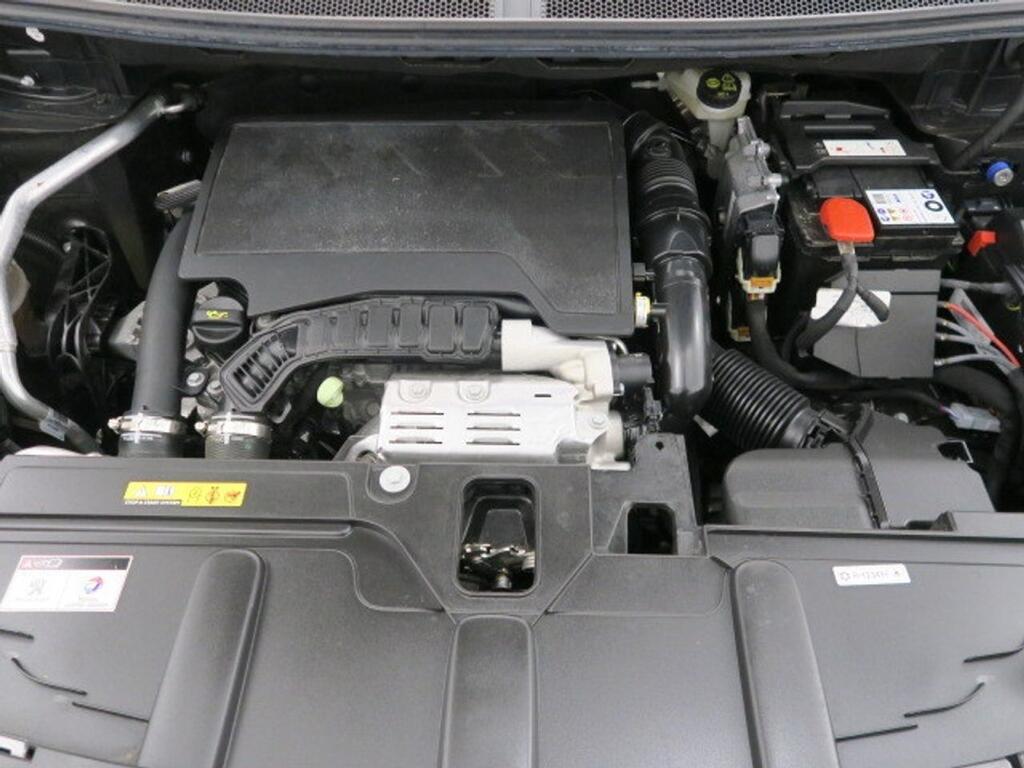 Peugeot 3008 GT 1.2 PURETECH 130 MT6 5P 20