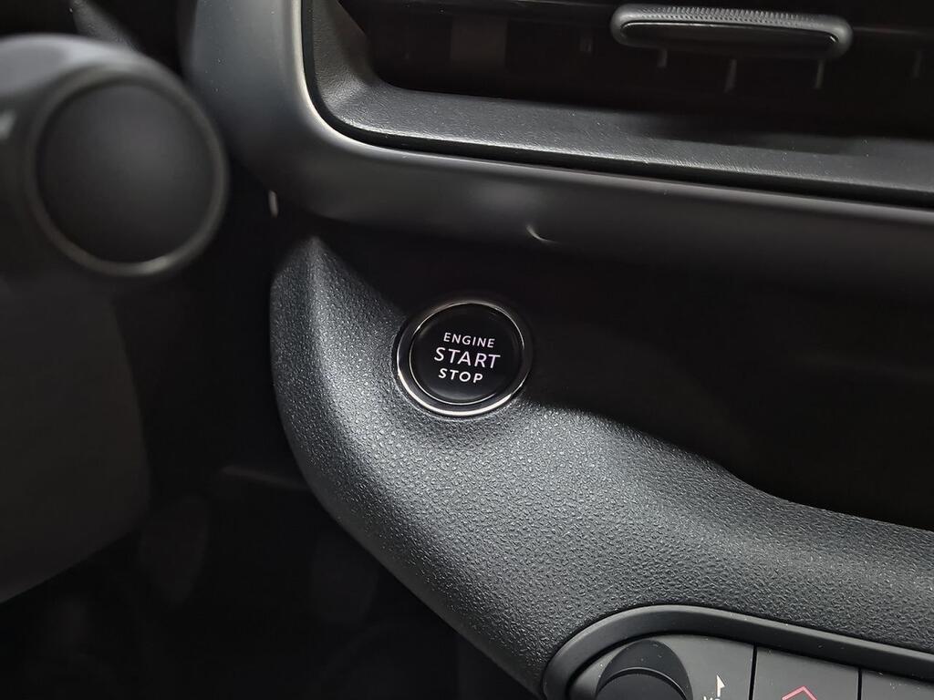 Jeep Avenger ICE MY24 SUMMIT 1.2 100CV 17