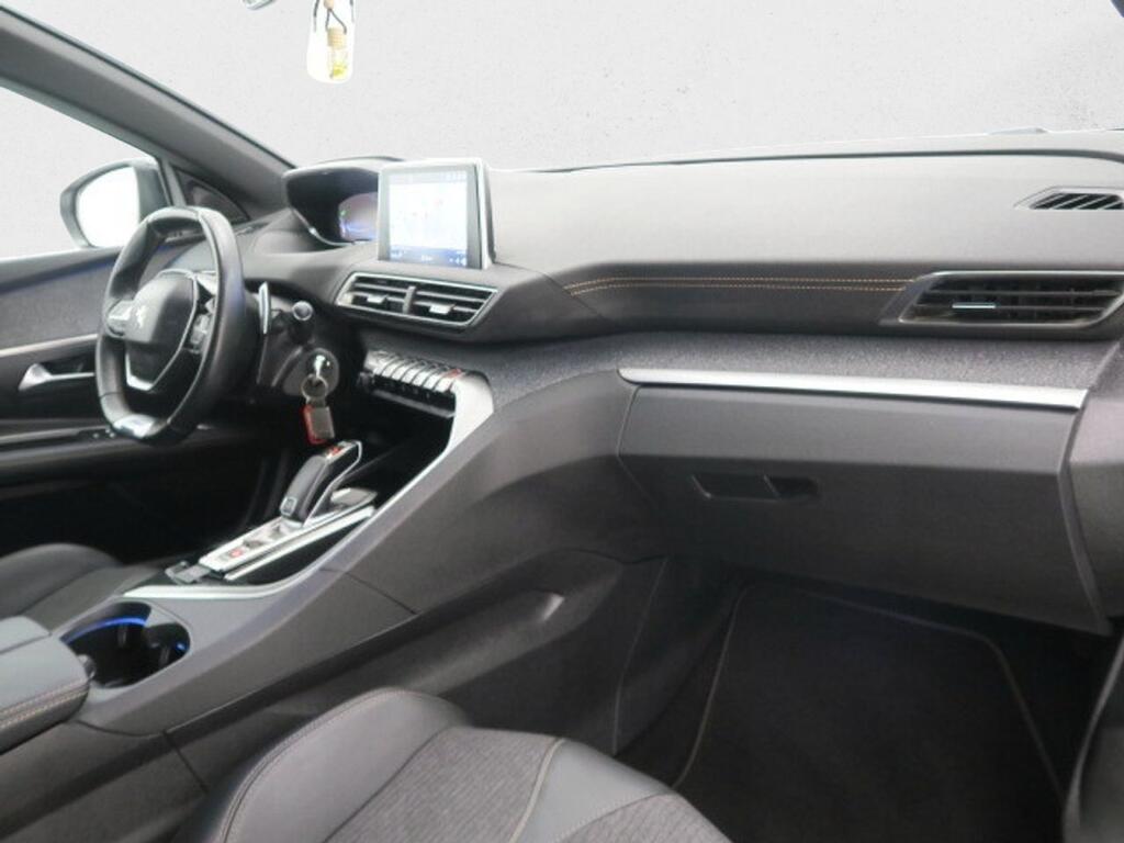 Peugeot 3008 GT LINE 1.2 PURETECH 130CV S&S AUTO 5P 17