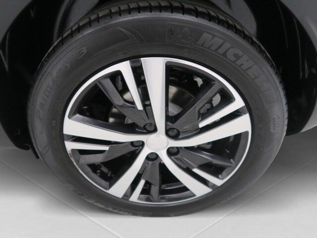 Peugeot 3008 GT LINE 1.2 PURETECH 130CV S&S AUTO 5P 28