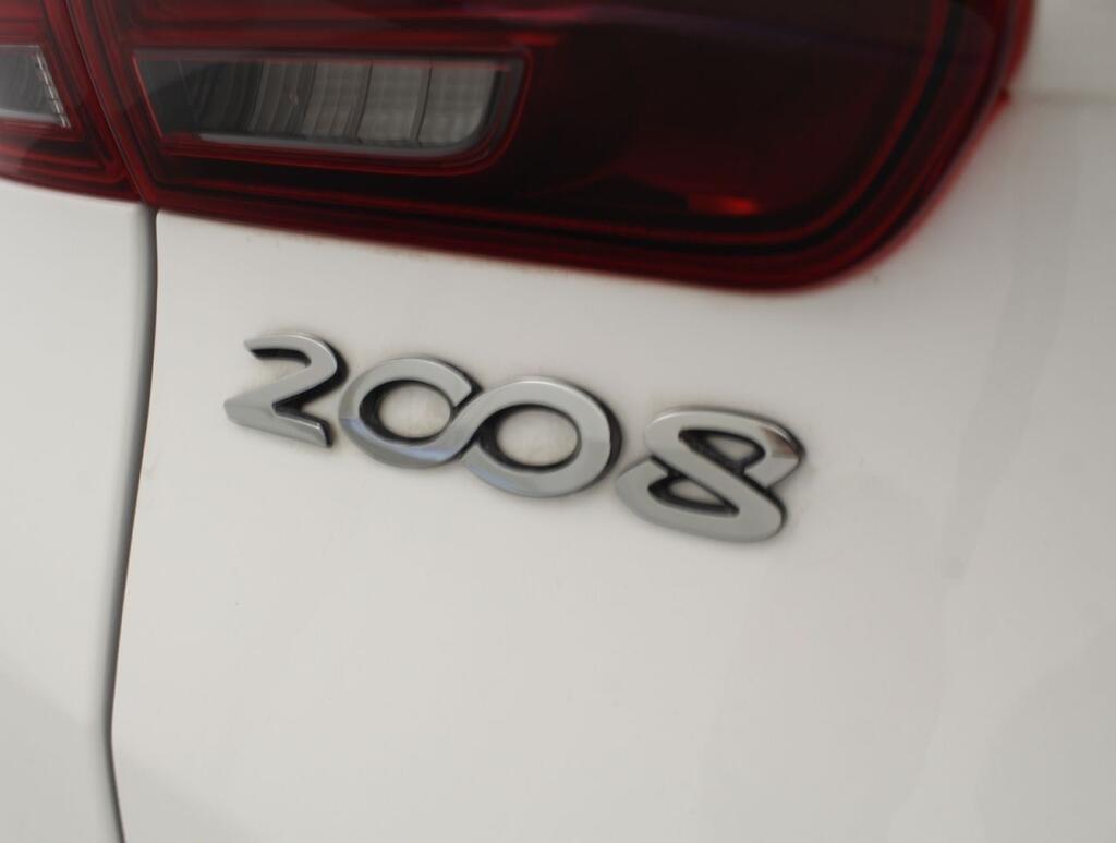 Peugeot 2008 STYLE 1.2 PURETECH 82CV 5P 20