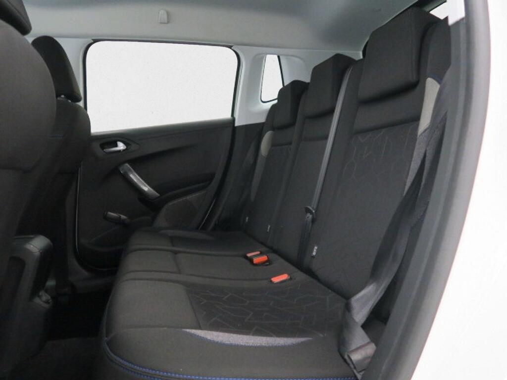 Peugeot 2008 STYLE 1.2 PURETECH 82CV 5P 17
