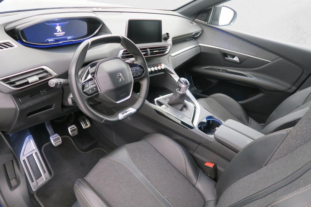 Peugeot 3008 GT LINE 1.2 PURETECH 130CV S&S 6VEL MAN 5P 7