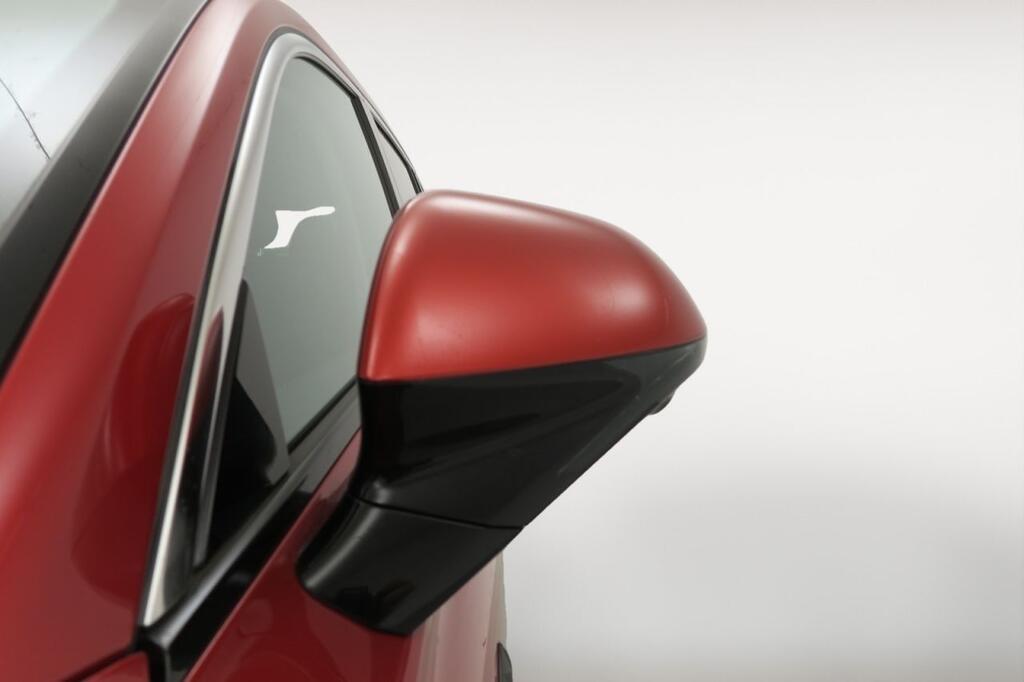 MG HS LUXURY 1.5 PHEV 272 CV 5P 21