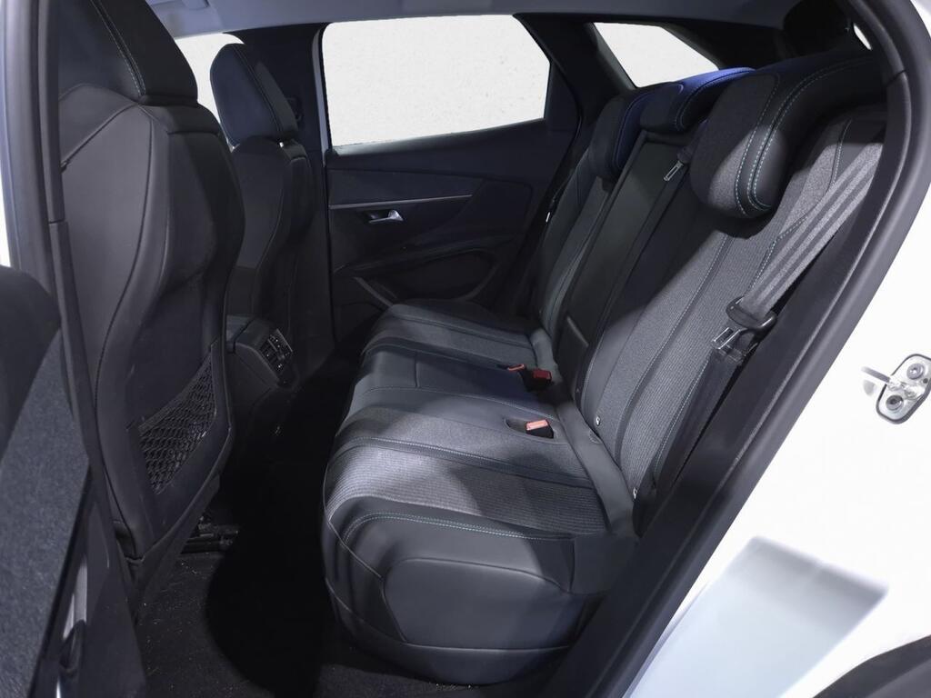 Peugeot 3008 ALLURE PACK 1.6 HYBRID 225 E-EAT8 17