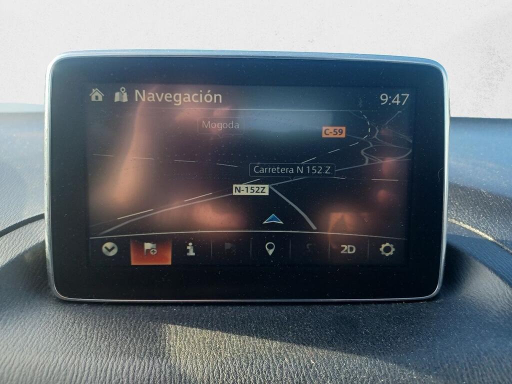 Mazda 3 2.2 DE 150 MT Style SDN 8