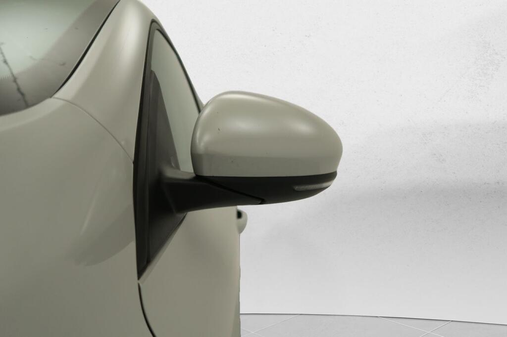 Renault Arkana 1.6 E-TECH ZEN 145 CV 5P 27