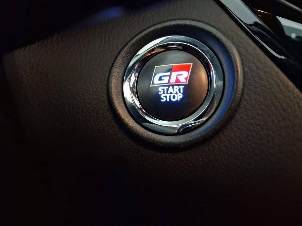 Toyota C-HR 2.0 180H GR Sport 27