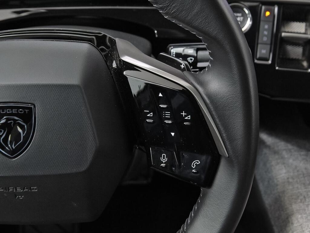 Peugeot 5008 1.2 100KW Allure eDCS6 20
