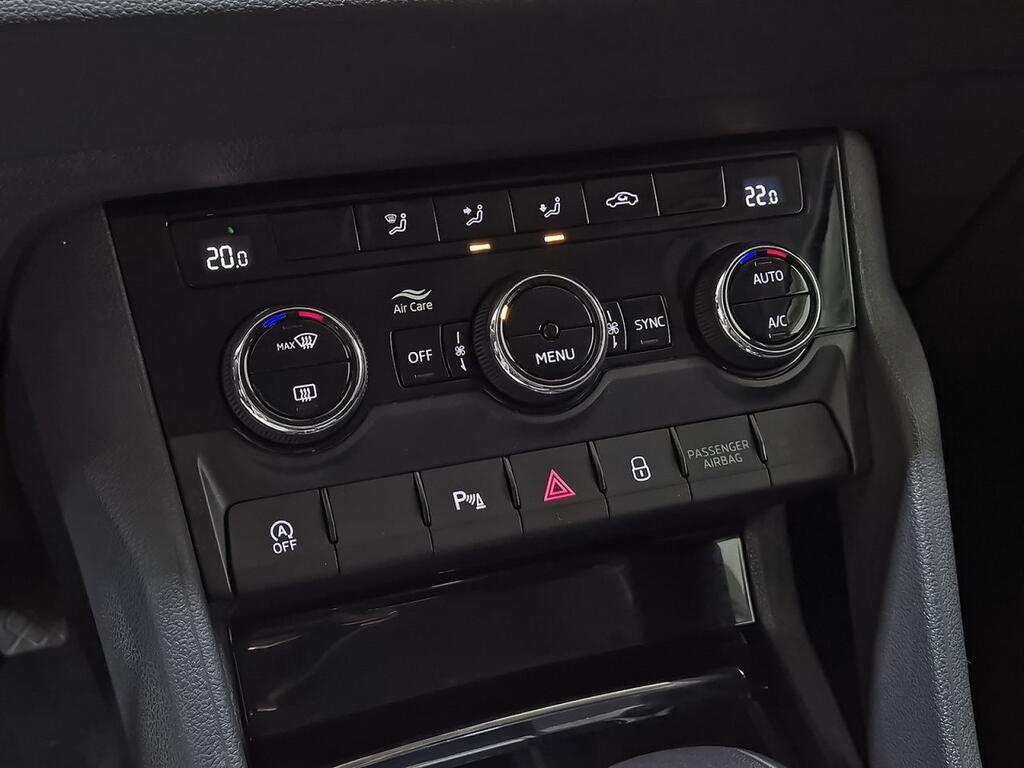 Skoda Karoq 1.5 TSI 110kW (150CV) DSG ACT Selection 27
