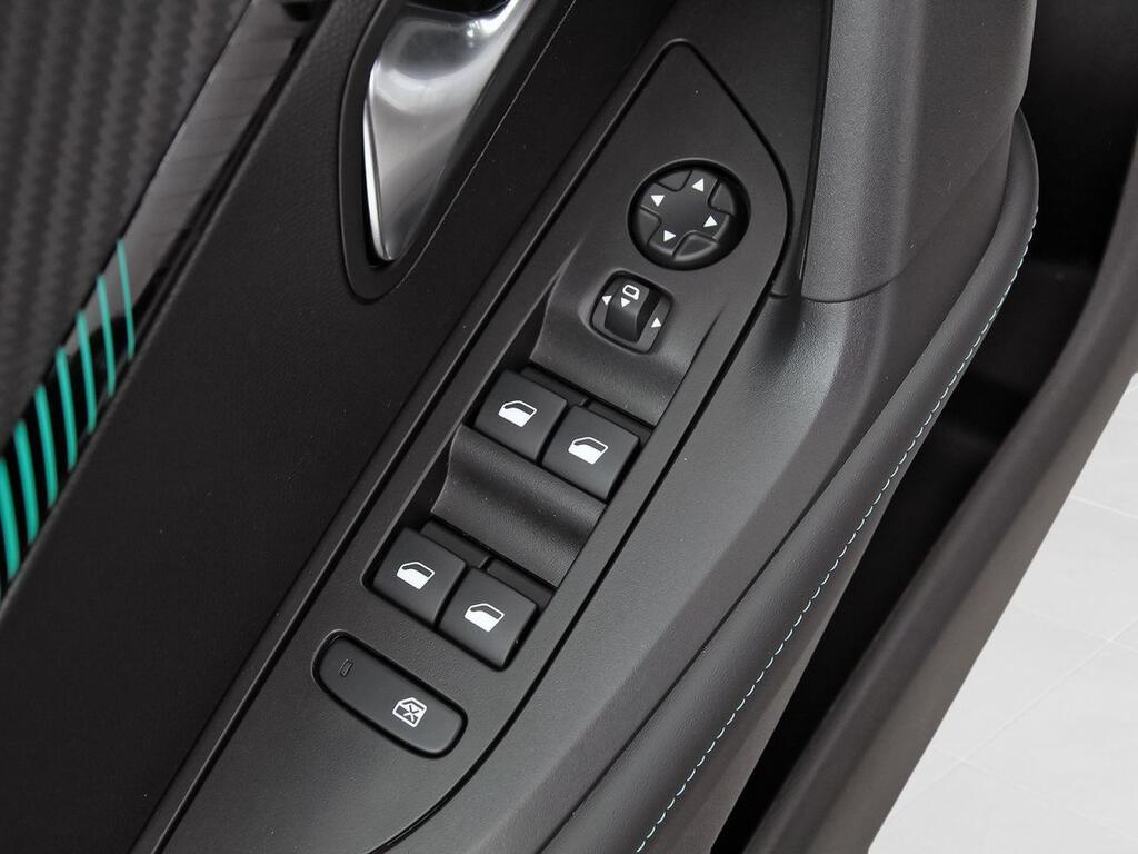 Peugeot 2008 Allure Pack BlueHDI 130 S&S EAT8