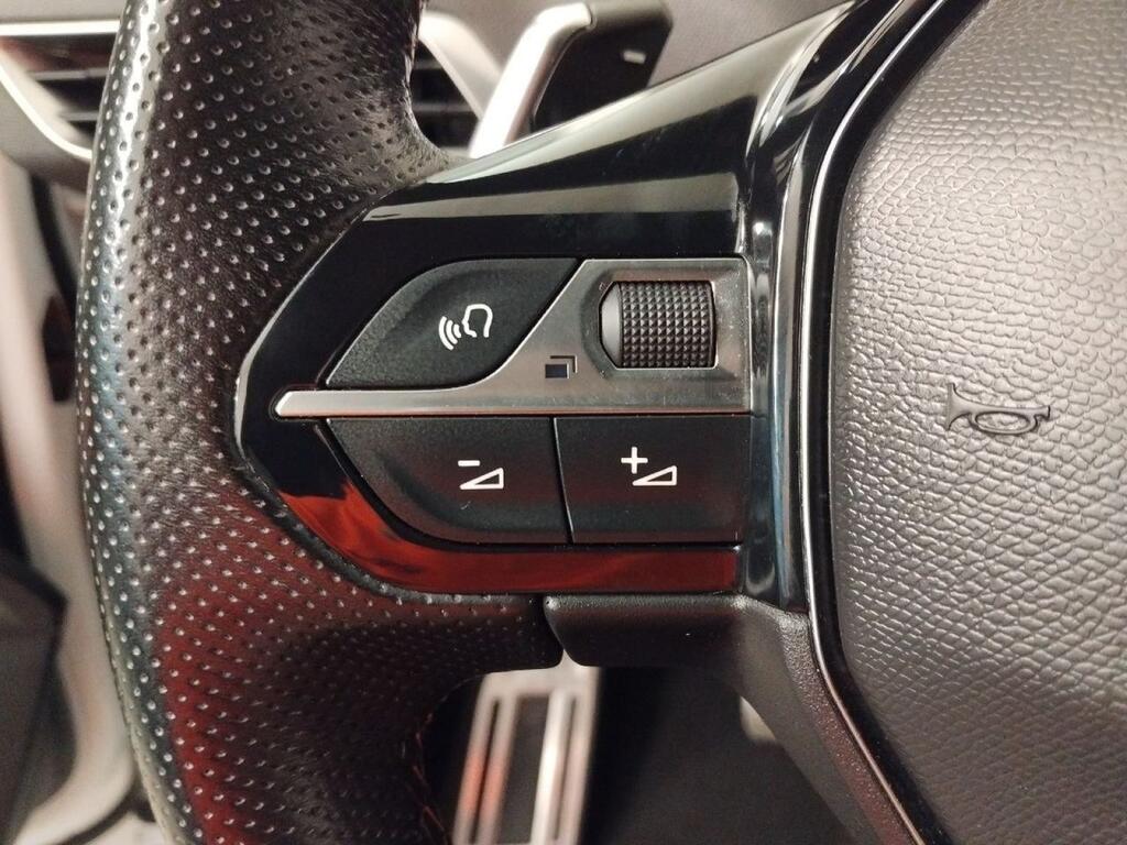 Peugeot 5008 1.2 PureTech 96KW S&S GT EAT8 11