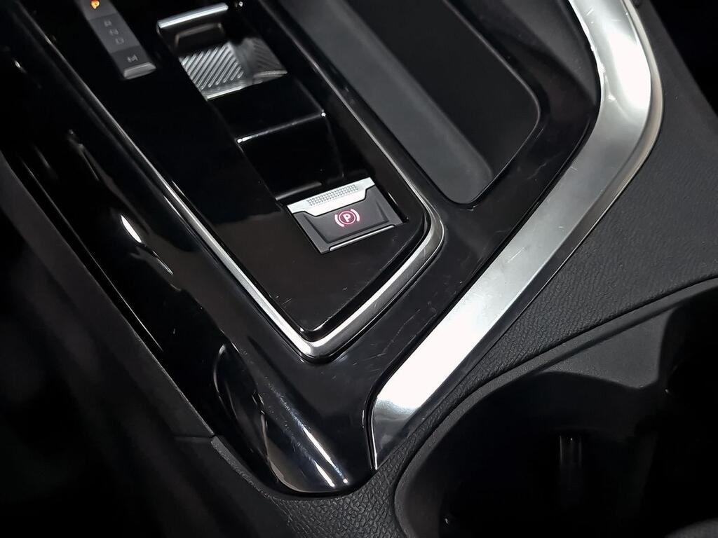 Peugeot 3008 1.2 PureTech 96KW S&S GT EAT8 28