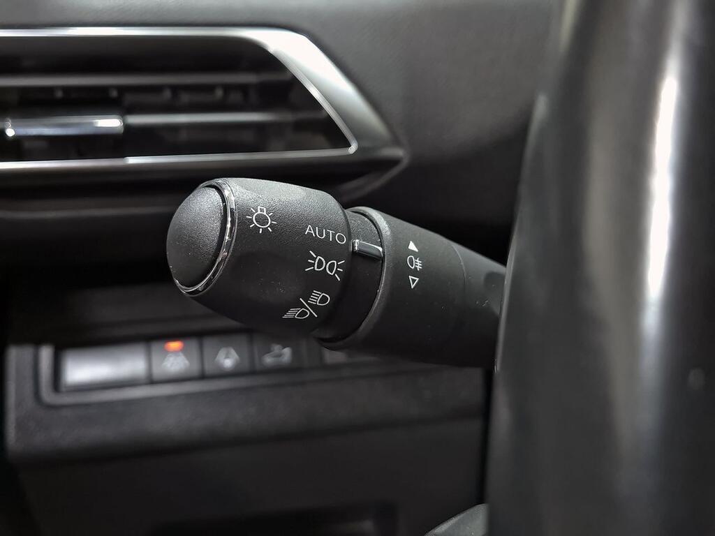Peugeot 3008 1.2 PureTech 96KW S&S GT EAT8 14