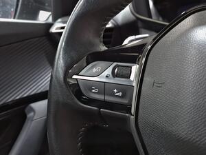 Peugeot 2008 Allure Pack BlueHDI 130 S&S EAT8 17