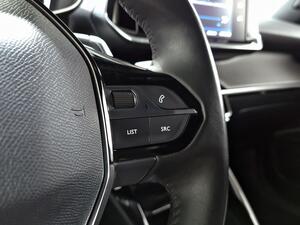 Peugeot 2008 Allure Pack BlueHDI 130 S&S EAT8 18