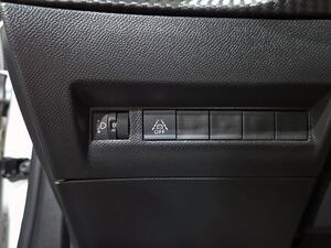 Peugeot 2008 Allure Pack BlueHDI 130 S&S EAT8 12