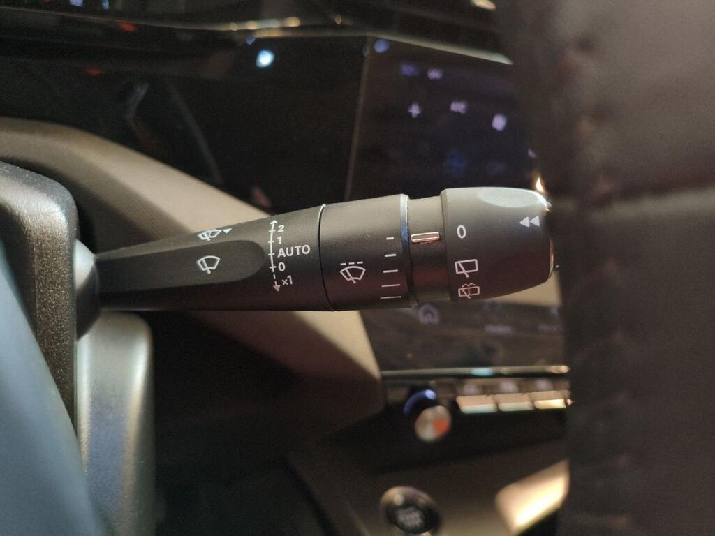Peugeot 308 5P Allure Pack PureTech 130 S&S EAT8