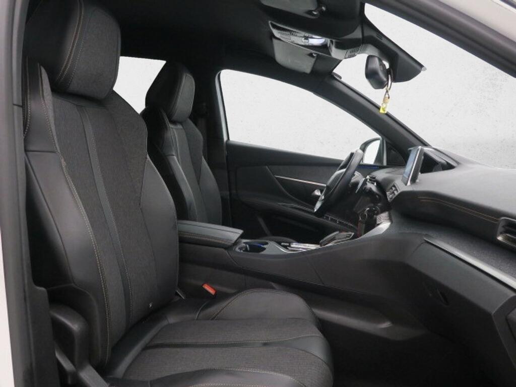 Peugeot 3008 1.2 PURETECH 96KW (130CV) GT LINE EAT8 18