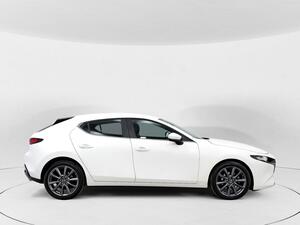 Mazda 3 2.5L E-SKY G MHEV 103kW 6AT Centre-line