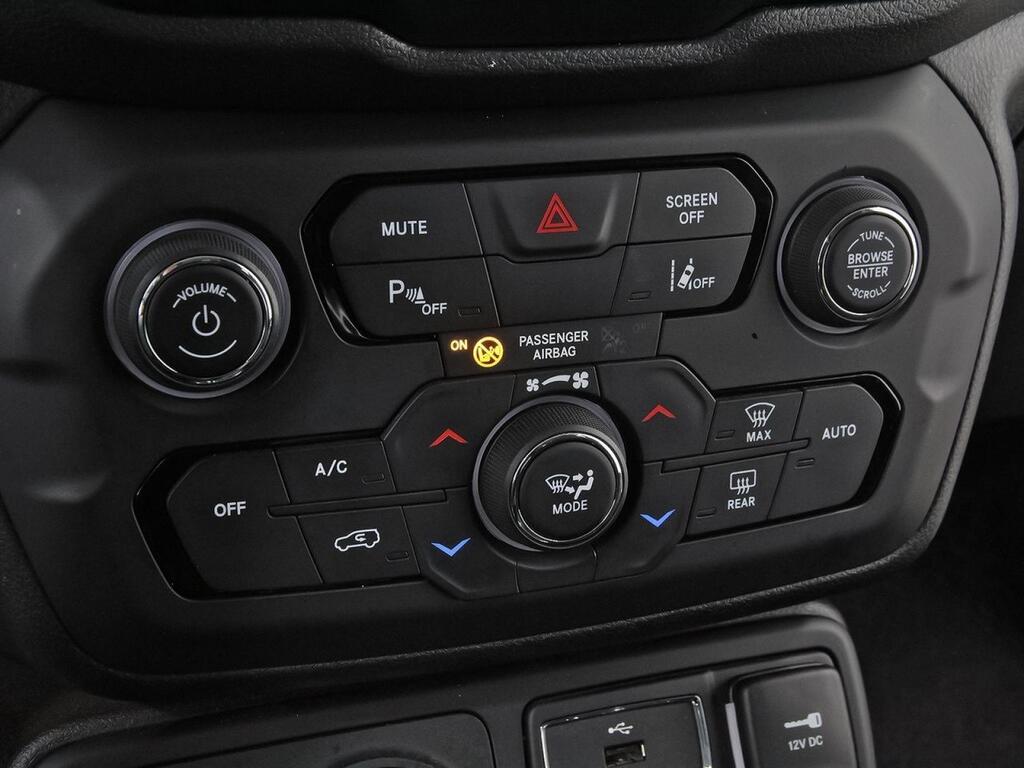 Jeep Renegade 4xe Trailhawk 1.3 PHEV 240hp AT EAWD 32