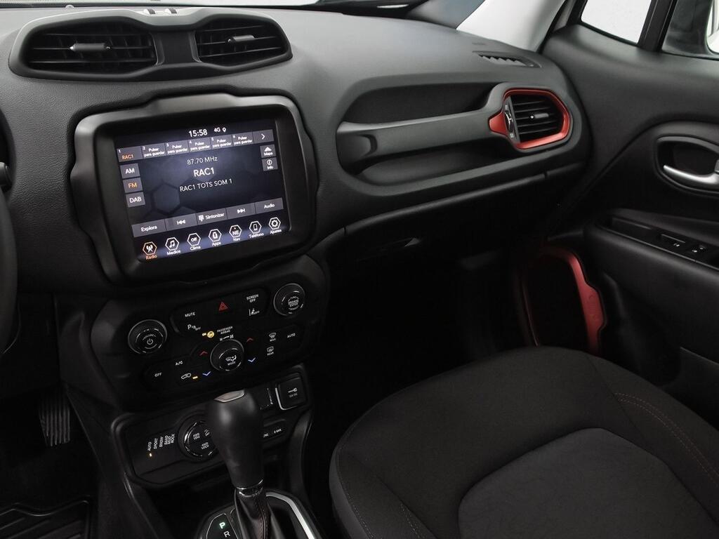 Jeep Renegade 4xe Trailhawk 1.3 PHEV 240hp AT EAWD 12
