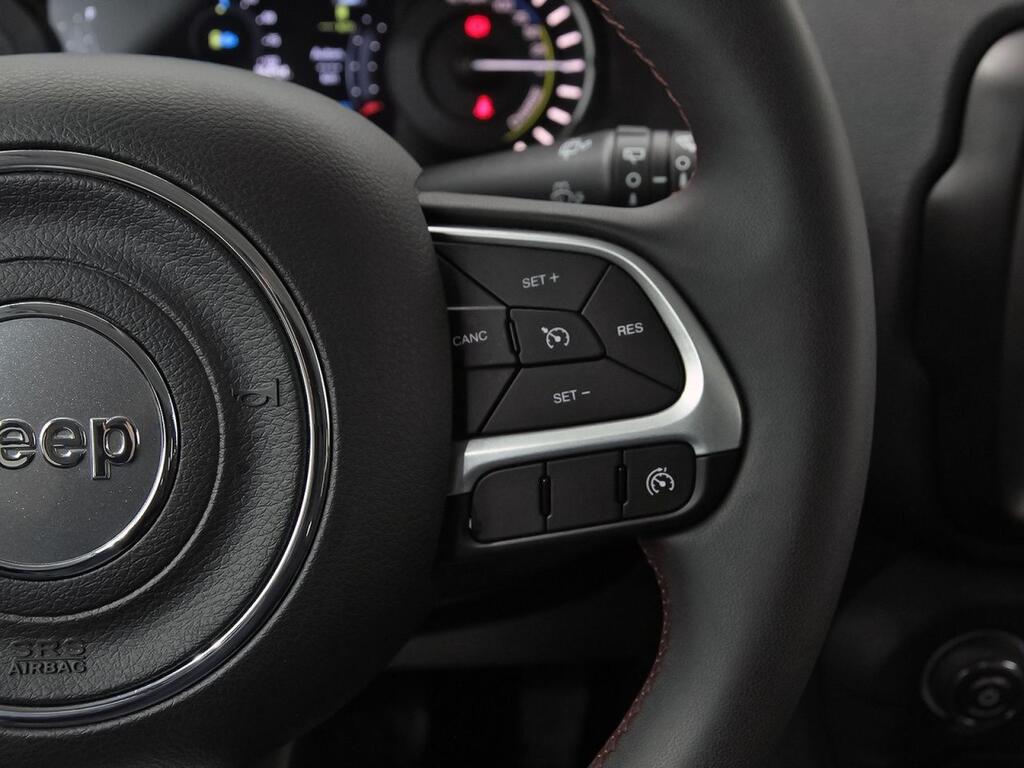 Jeep Renegade 4xe Trailhawk 1.3 PHEV 240hp AT EAWD 19