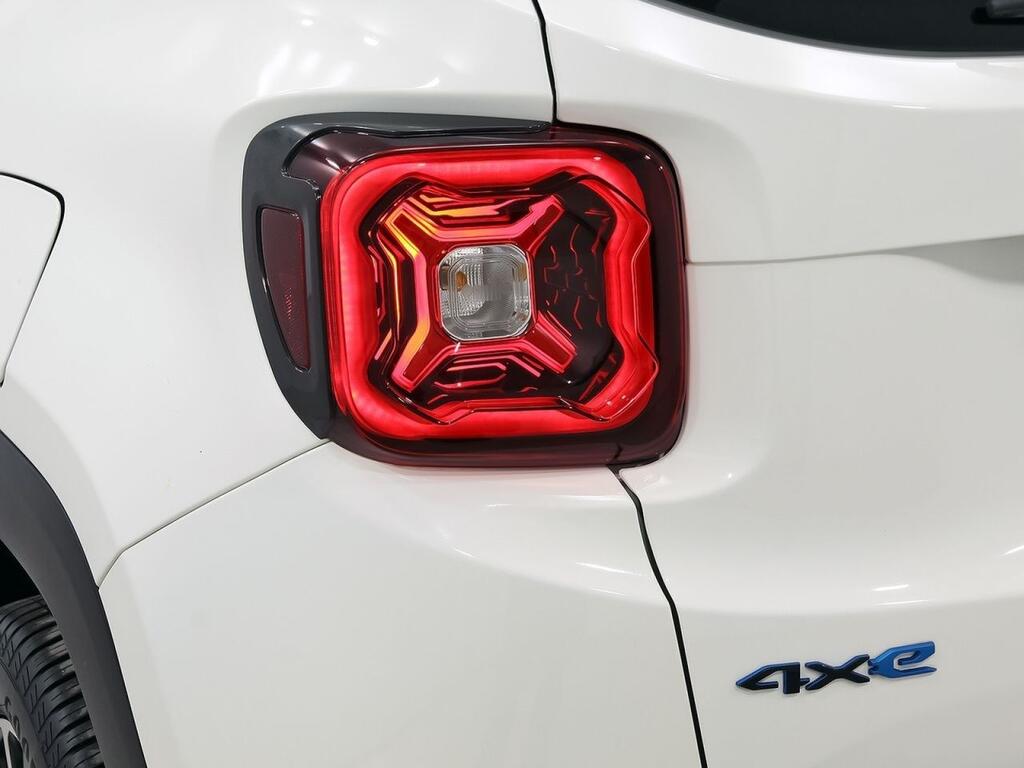 Jeep Renegade 4xe Trailhawk 1.3 PHEV 240hp AT EAWD 37