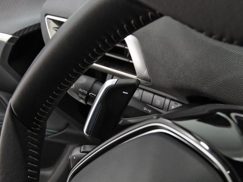 Peugeot 3008 Hybrid 180 e-EAT8 Allure Pack 16