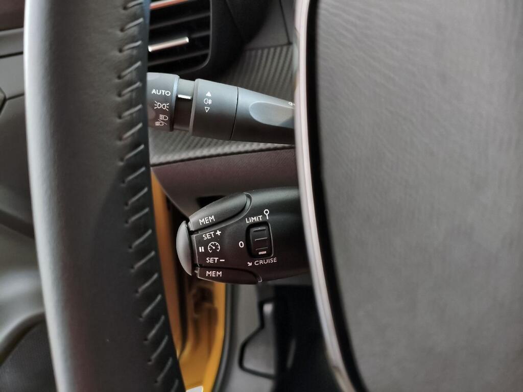 Peugeot 208 Eléctrico Active Pack 15